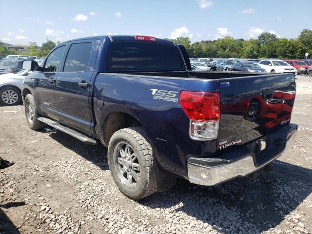 Photo 2 VIN: 5TFDW5F15DX304516 - TOYOTA TUNDRA CRE 