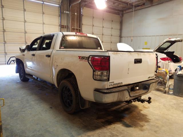 Photo 2 VIN: 5TFDW5F15DX311773 - TOYOTA TUNDRA CRE 