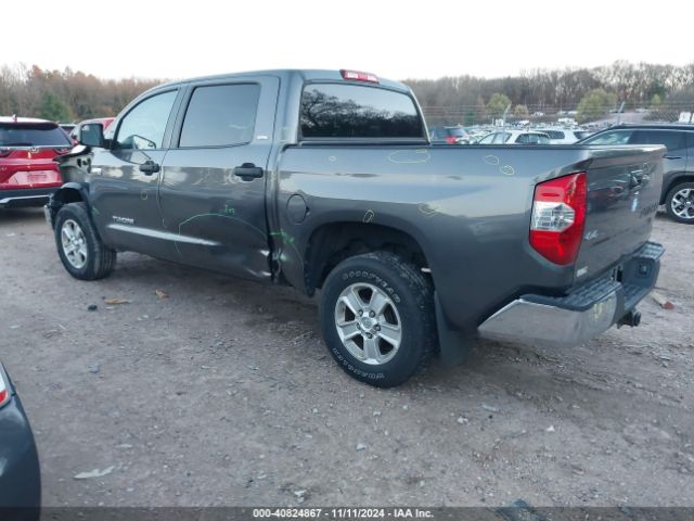 Photo 2 VIN: 5TFDW5F15FX419927 - TOYOTA TUNDRA 