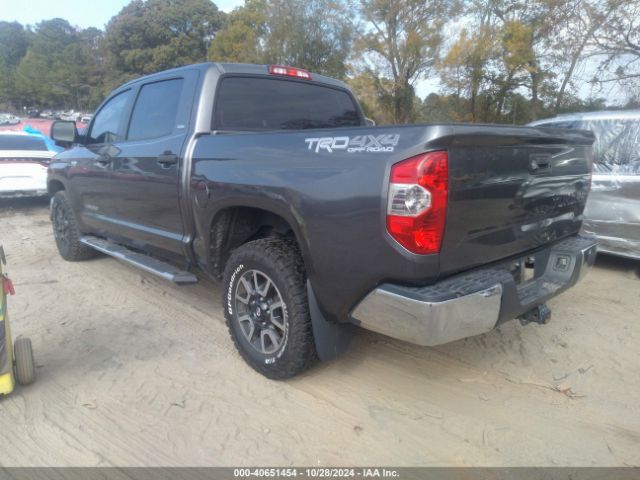 Photo 2 VIN: 5TFDW5F15FX422245 - TOYOTA TUNDRA 