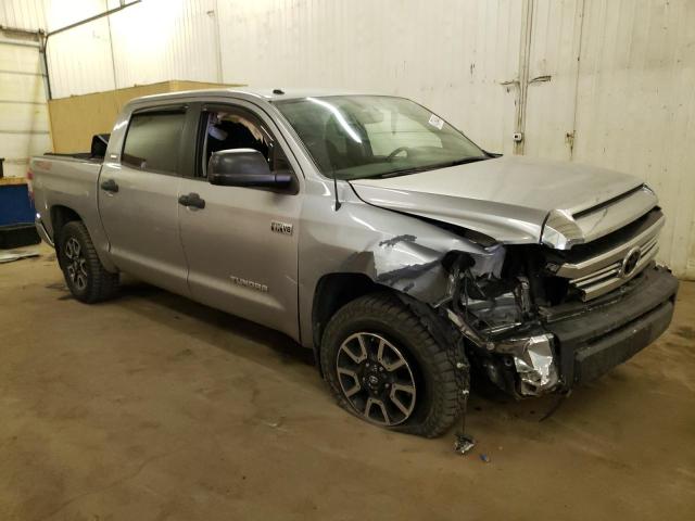 Photo 3 VIN: 5TFDW5F15GX503716 - TOYOTA TUNDRA 