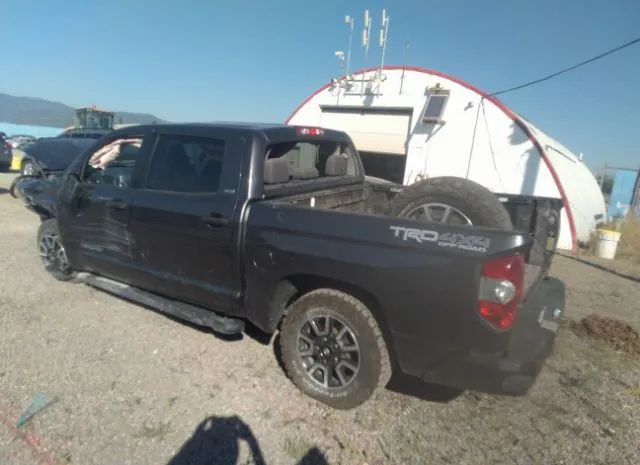 Photo 2 VIN: 5TFDW5F15GX546551 - TOYOTA TUNDRA 4WD TRUCK 