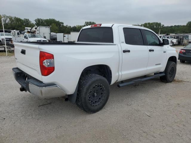 Photo 2 VIN: 5TFDW5F15GX579405 - TOYOTA TUNDRA CRE 