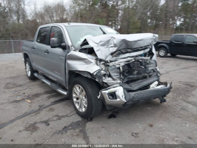 Photo 0 VIN: 5TFDW5F15JX732923 - TOYOTA TUNDRA 