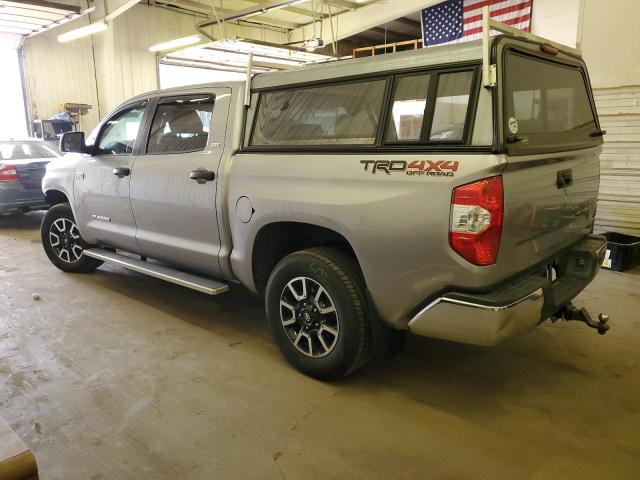 Photo 1 VIN: 5TFDW5F15JX749592 - TOYOTA TUNDRA 