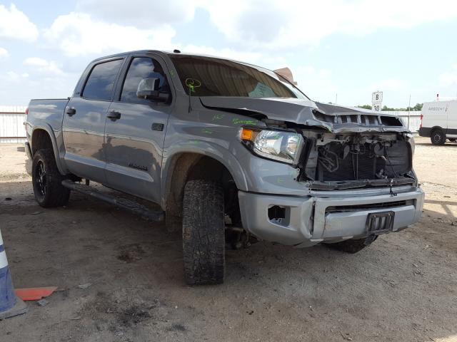 Photo 0 VIN: 5TFDW5F15JX772659 - TOYOTA TUNDRA CRE 