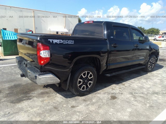 Photo 3 VIN: 5TFDW5F15JX773830 - TOYOTA TUNDRA 4WD 