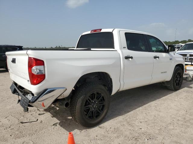 Photo 2 VIN: 5TFDW5F15KX789138 - TOYOTA TUNDRA CRE 