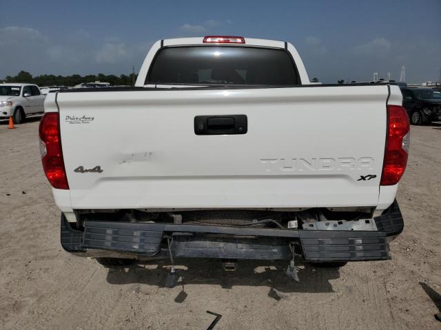 Photo 5 VIN: 5TFDW5F15KX789138 - TOYOTA TUNDRA CRE 