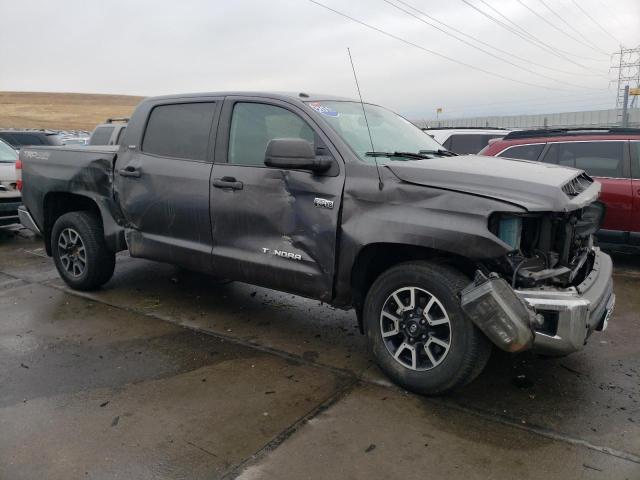 Photo 3 VIN: 5TFDW5F15KX789835 - TOYOTA TUNDRA 