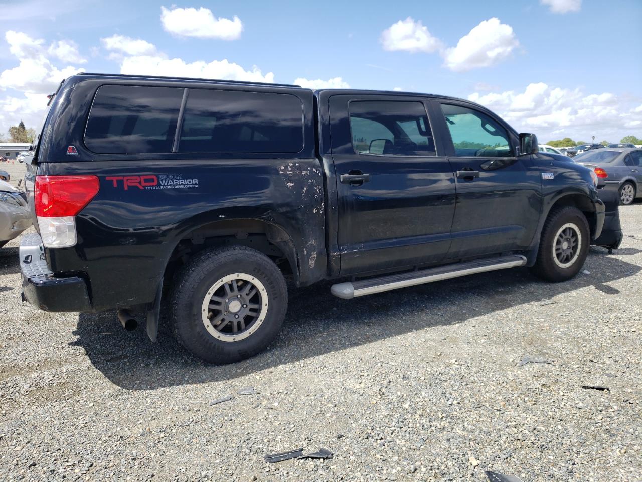 Photo 2 VIN: 5TFDW5F16AX108838 - TOYOTA TUNDRA 