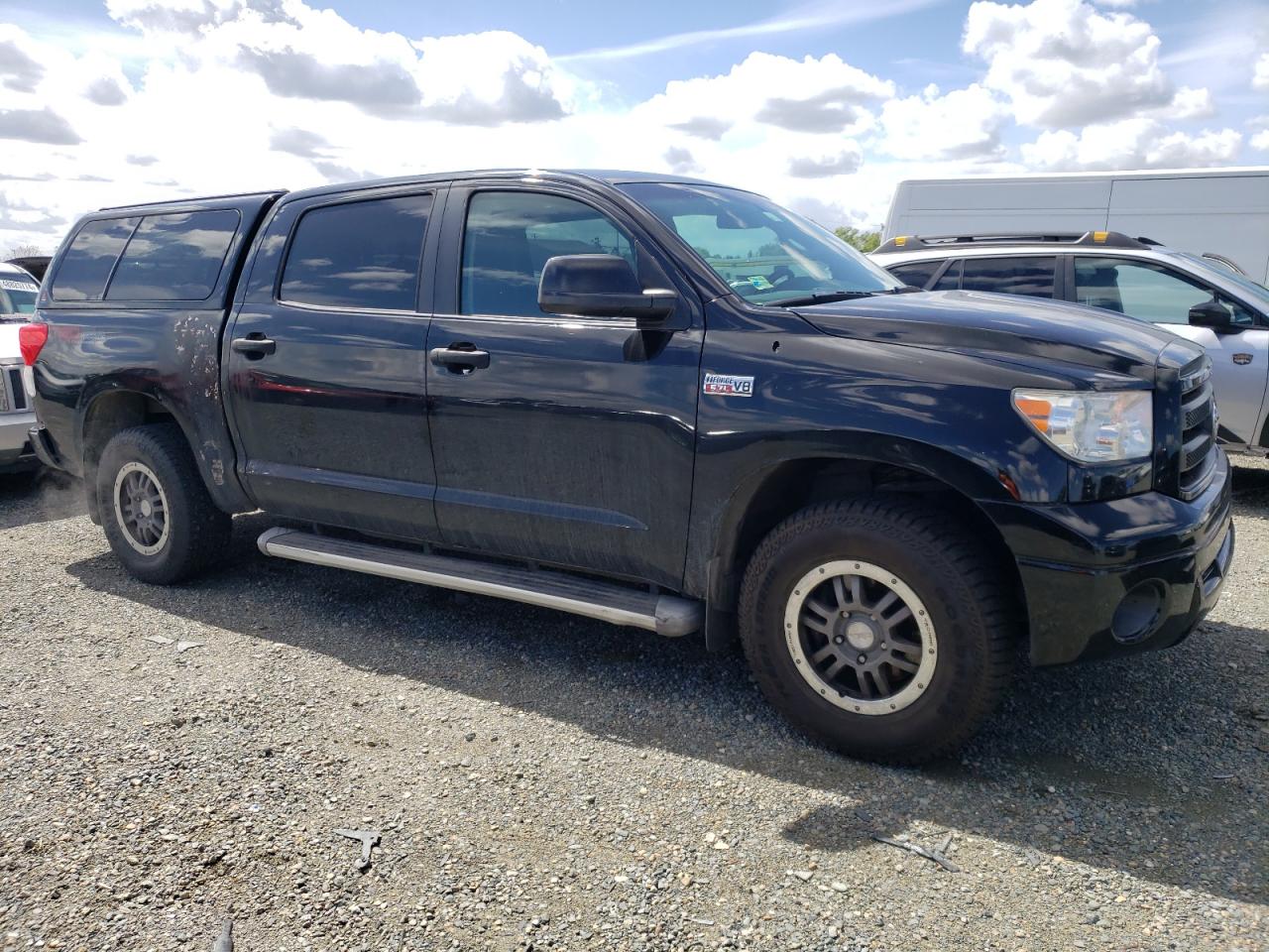 Photo 3 VIN: 5TFDW5F16AX108838 - TOYOTA TUNDRA 