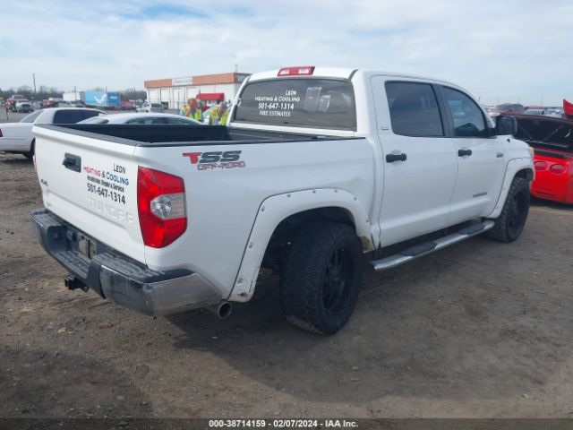 Photo 3 VIN: 5TFDW5F16FX430242 - TOYOTA TUNDRA 