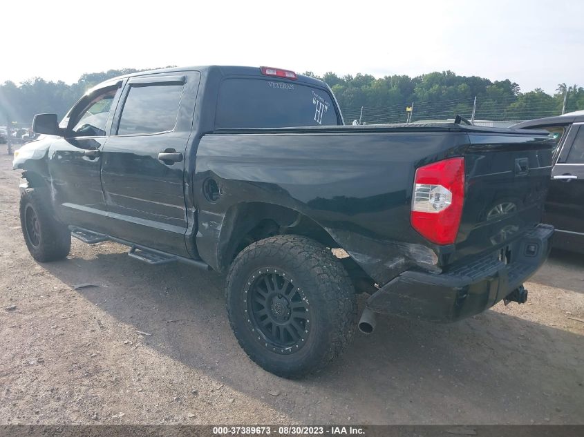 Photo 2 VIN: 5TFDW5F16HX635689 - TOYOTA TUNDRA 