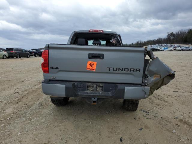 Photo 5 VIN: 5TFDW5F16HX677621 - TOYOTA TUNDRA 