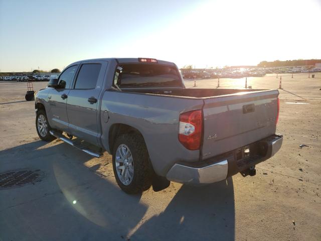 Photo 2 VIN: 5TFDW5F16JX730288 - TOYOTA TUNDRA CRE 