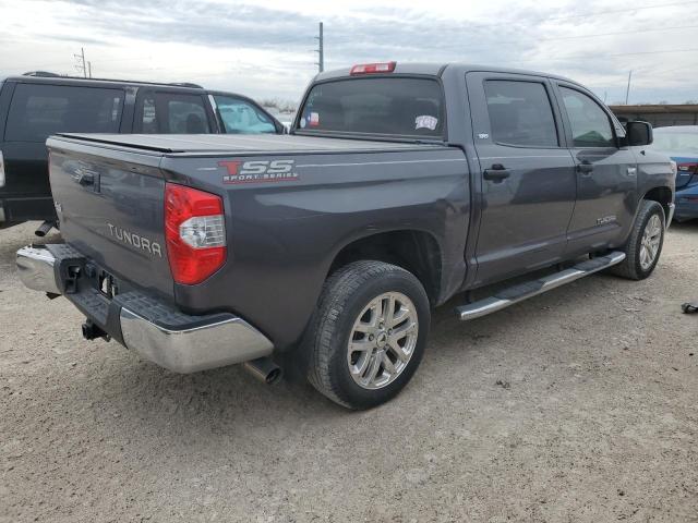 Photo 2 VIN: 5TFDW5F16JX762576 - TOYOTA TUNDRA CRE 