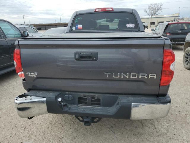 Photo 5 VIN: 5TFDW5F16JX762576 - TOYOTA TUNDRA CRE 