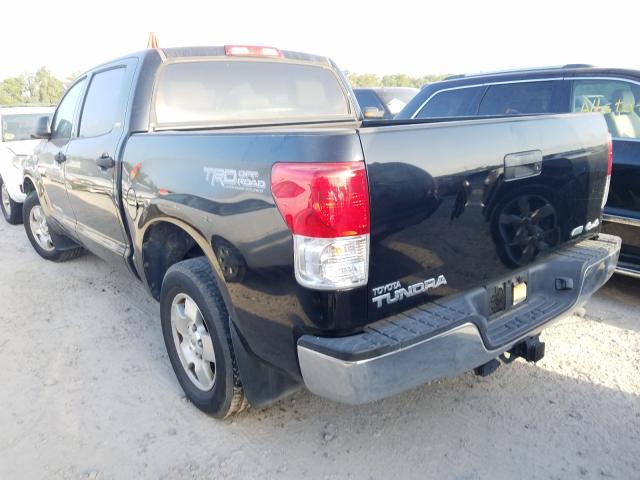 Photo 2 VIN: 5TFDW5F17AX125745 - TOYOTA TUNDRA CRE 