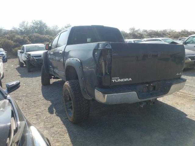 Photo 2 VIN: 5TFDW5F17AX130136 - TOYOTA TUNDRA CRE 