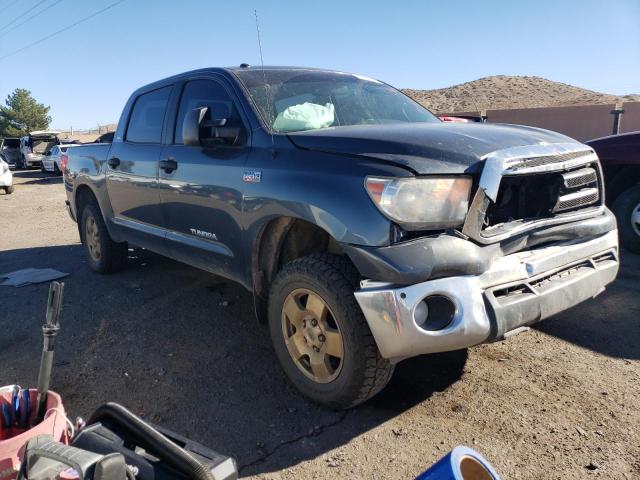 Photo 3 VIN: 5TFDW5F17AX137698 - TOYOTA TUNDRA CRE 