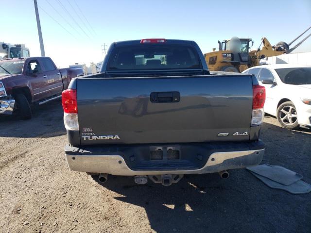 Photo 5 VIN: 5TFDW5F17AX137698 - TOYOTA TUNDRA CRE 