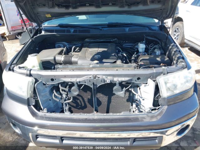 Photo 9 VIN: 5TFDW5F17BX192072 - TOYOTA TUNDRA 