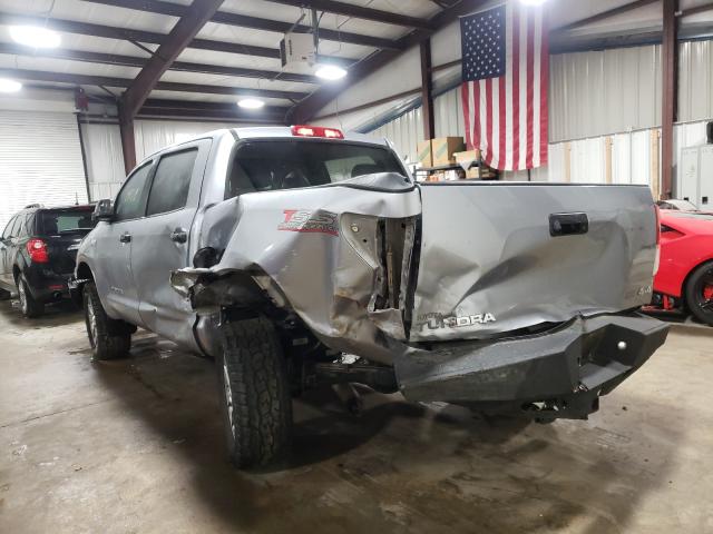 Photo 2 VIN: 5TFDW5F17CX216744 - TOYOTA TUNDRA CRE 