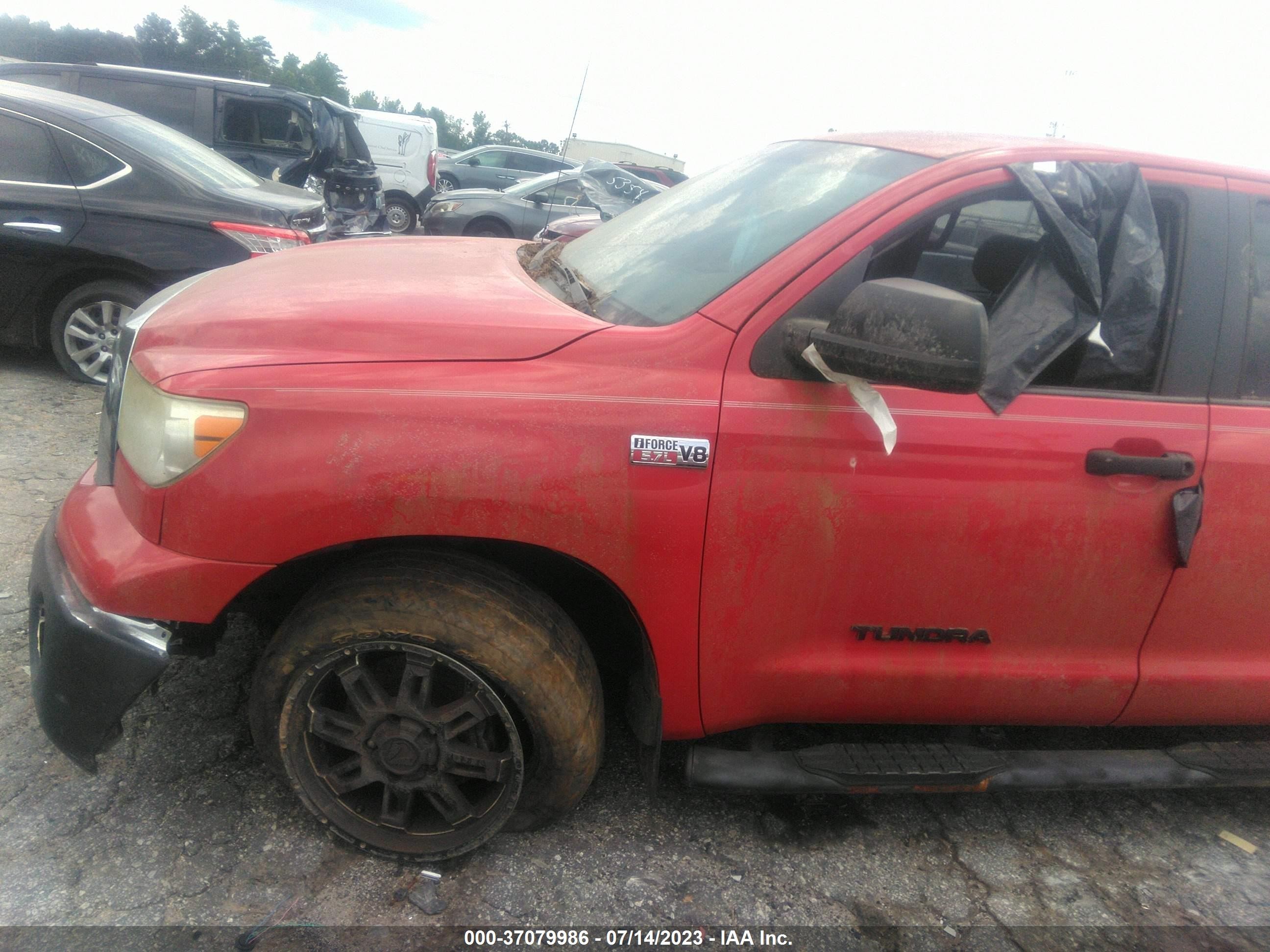 Photo 12 VIN: 5TFDW5F17DX309507 - TOYOTA TUNDRA 