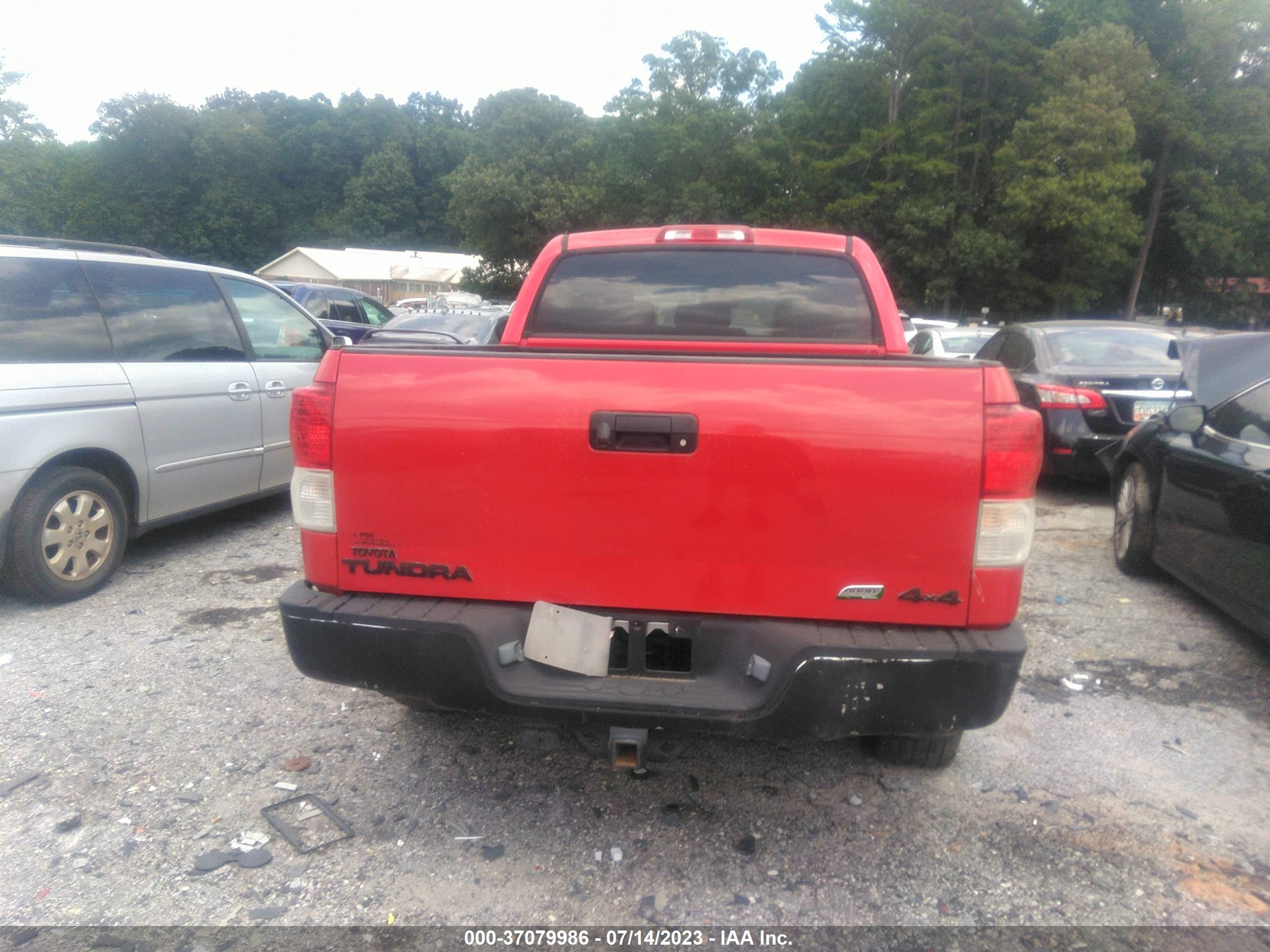 Photo 14 VIN: 5TFDW5F17DX309507 - TOYOTA TUNDRA 