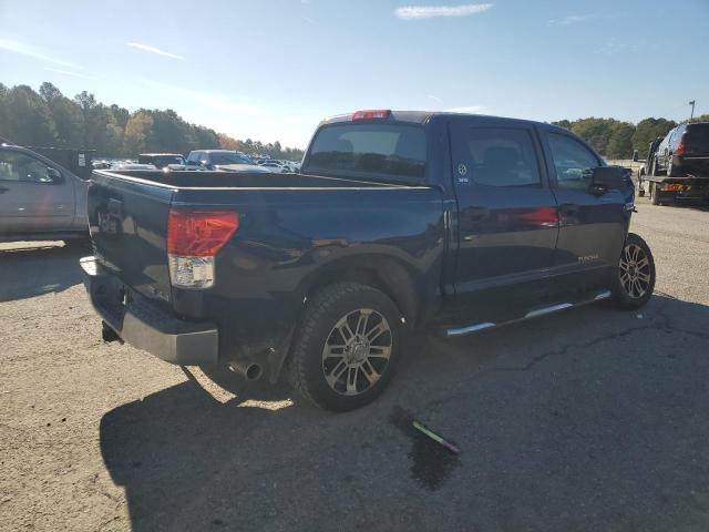 Photo 2 VIN: 5TFDW5F17DX318885 - TOYOTA TUNDRA CRE 