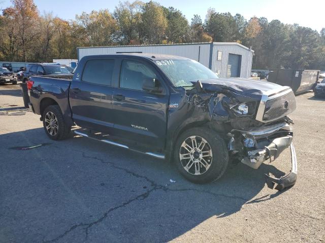 Photo 3 VIN: 5TFDW5F17DX318885 - TOYOTA TUNDRA CRE 