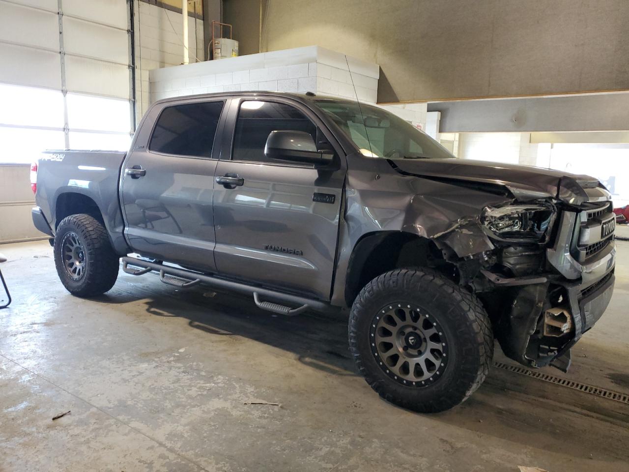 Photo 3 VIN: 5TFDW5F17FX489753 - TOYOTA TUNDRA 