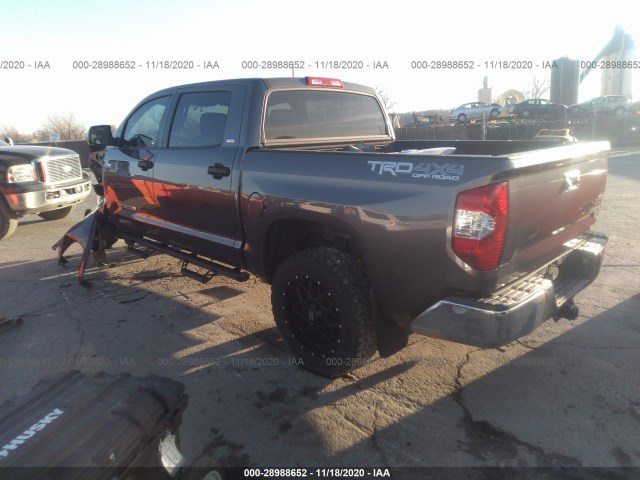 Photo 2 VIN: 5TFDW5F17HX607335 - TOYOTA TUNDRA 4WD 