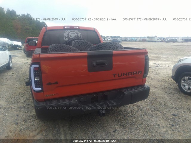 Photo 5 VIN: 5TFDW5F17HX622112 - TOYOTA TUNDRA 4WD 