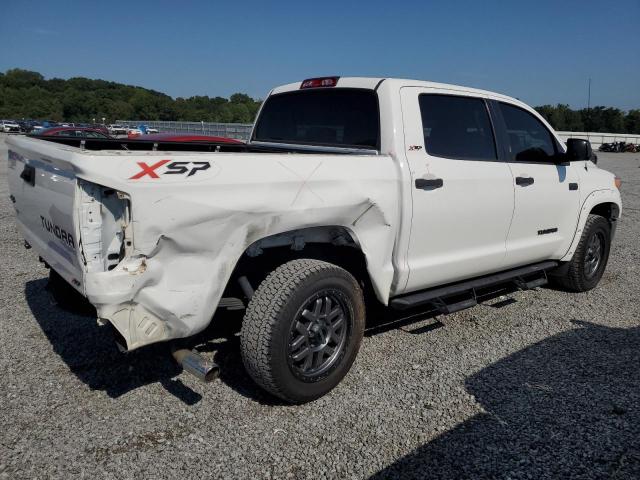 Photo 2 VIN: 5TFDW5F17HX660553 - TOYOTA TUNDRA CRE 