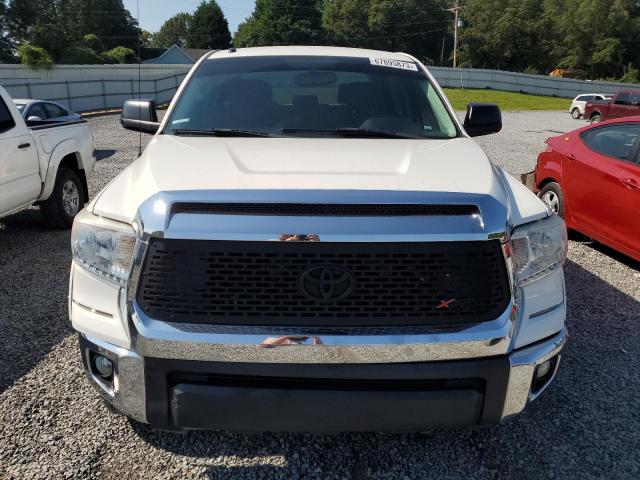 Photo 4 VIN: 5TFDW5F17HX660553 - TOYOTA TUNDRA CRE 