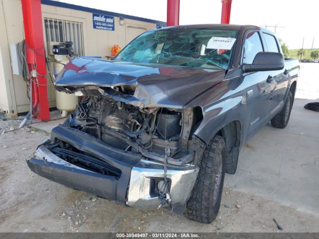 Photo 1 VIN: 5TFDW5F17JX685863 - TOYOTA TUNDRA 