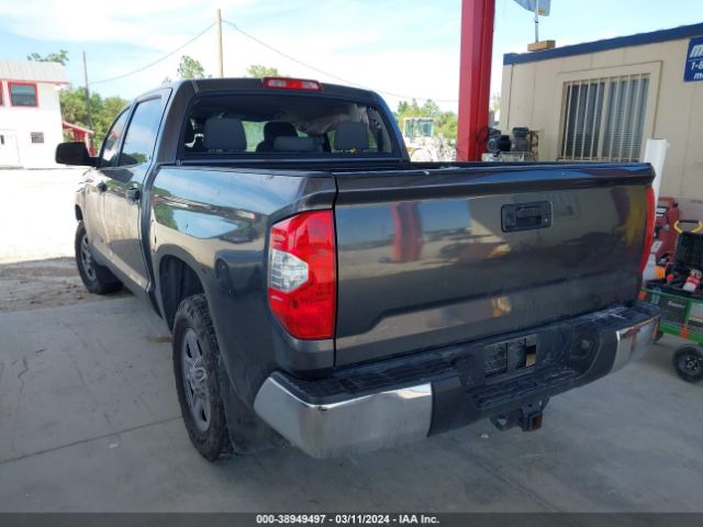 Photo 2 VIN: 5TFDW5F17JX685863 - TOYOTA TUNDRA 