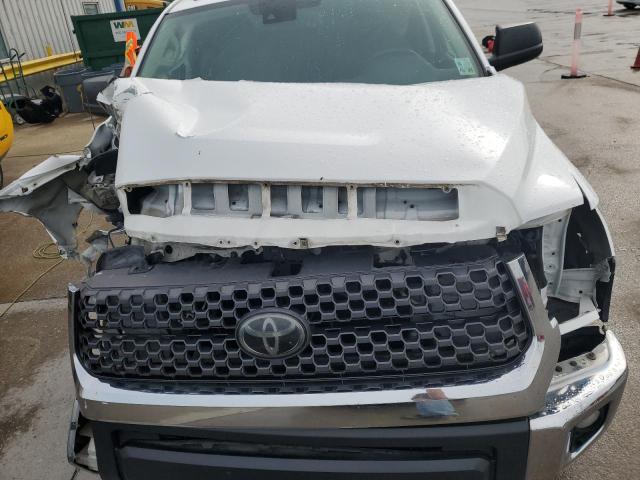 Photo 10 VIN: 5TFDW5F17JX705447 - TOYOTA TUNDRA 