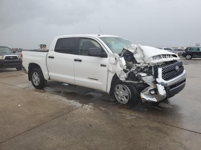 Photo 3 VIN: 5TFDW5F17JX705447 - TOYOTA TUNDRA 