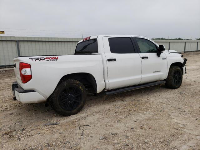 Photo 2 VIN: 5TFDW5F17JX740392 - TOYOTA TUNDRA CRE 