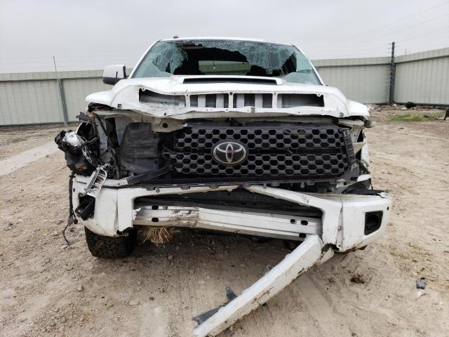 Photo 4 VIN: 5TFDW5F17JX740392 - TOYOTA TUNDRA CRE 