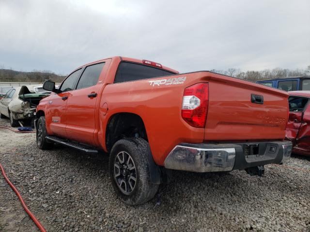 Photo 2 VIN: 5TFDW5F17JX740893 - TOYOTA TUNDRA CRE 