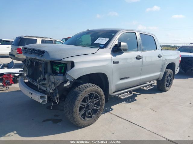 Photo 1 VIN: 5TFDW5F17JX769066 - TOYOTA TUNDRA 