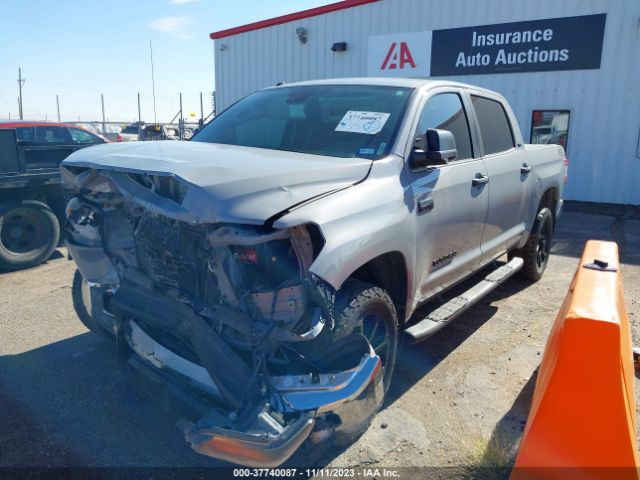 Photo 1 VIN: 5TFDW5F17KX778609 - TOYOTA TUNDRA 