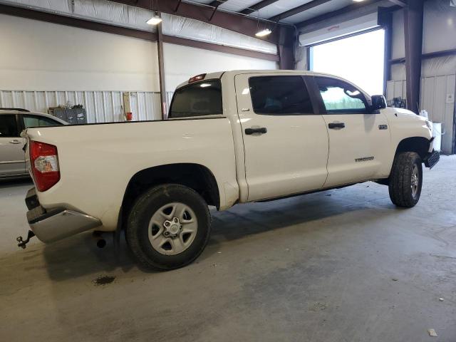 Photo 2 VIN: 5TFDW5F17KX789495 - TOYOTA TUNDRA 