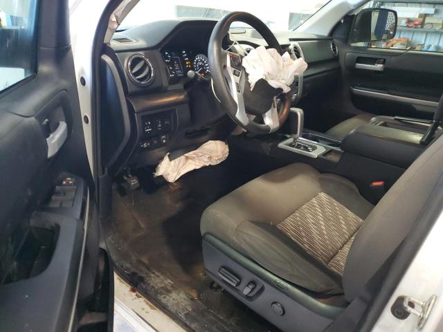 Photo 7 VIN: 5TFDW5F17KX789495 - TOYOTA TUNDRA 