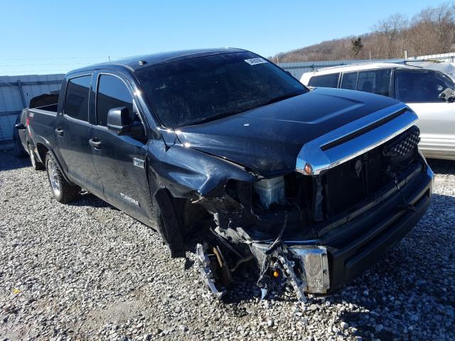 Photo 0 VIN: 5TFDW5F17KX820468 - TOYOTA TUNDRA CRE 