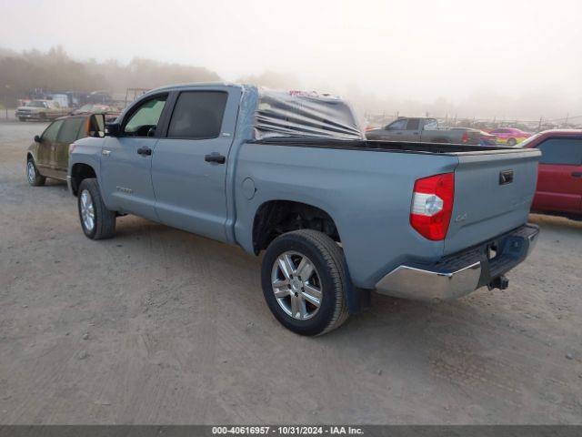 Photo 2 VIN: 5TFDW5F17KX856760 - TOYOTA TUNDRA 